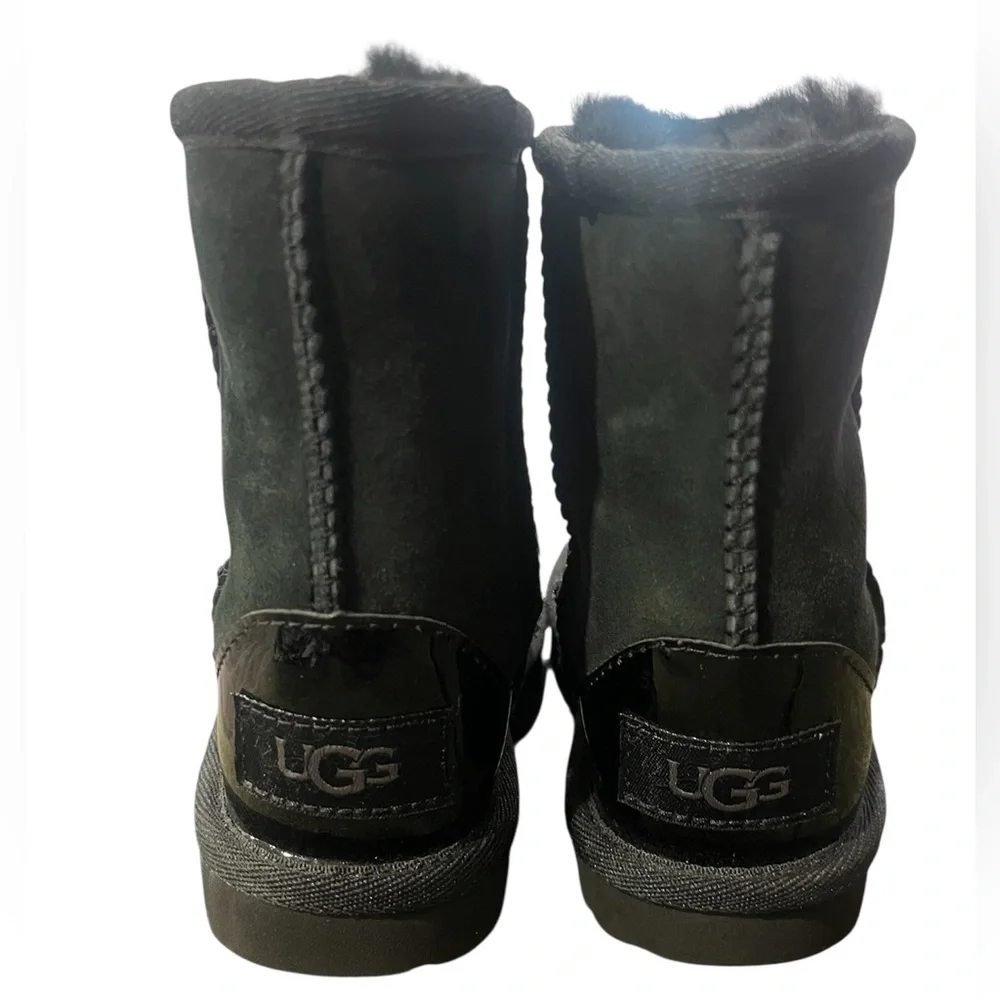 UGG Classic Short Toddler Girls Slate Shearling Boots  Size 6 New!no box